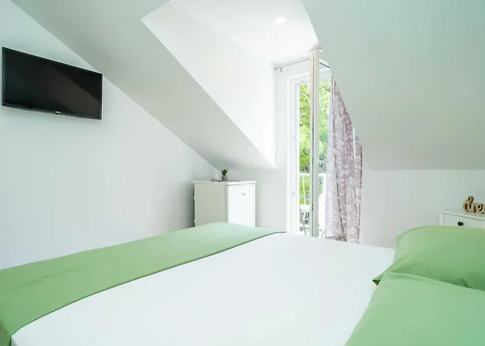 & Papa - Premium Double Or Twin With Balcony And Partial Sea View Soba 2 Mlini