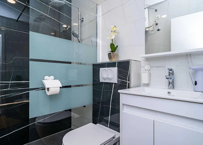 & Papa - Premium Double Or Twin With Balcony And Partial Sea View Soba 2 公寓