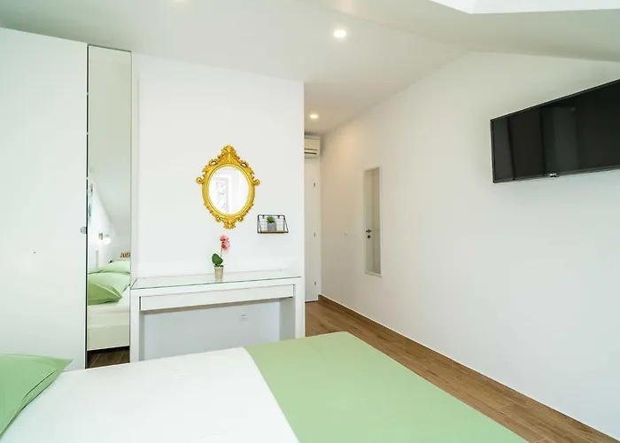 公寓 & Papa - Premium Double Or Twin With Balcony And Partial Sea View Soba 2